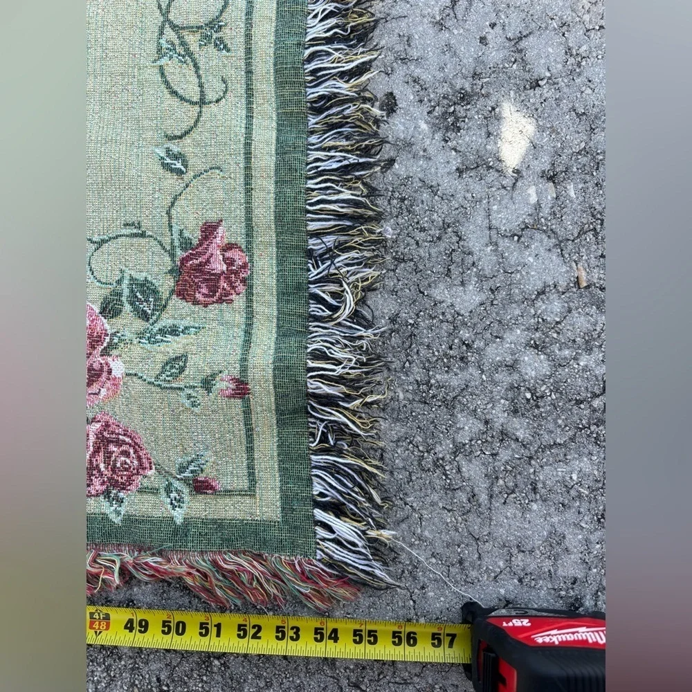Floral Jacquard Tapestry 54x40